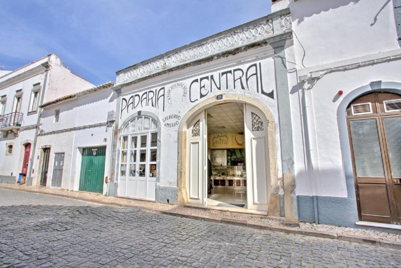 Dom Manuel